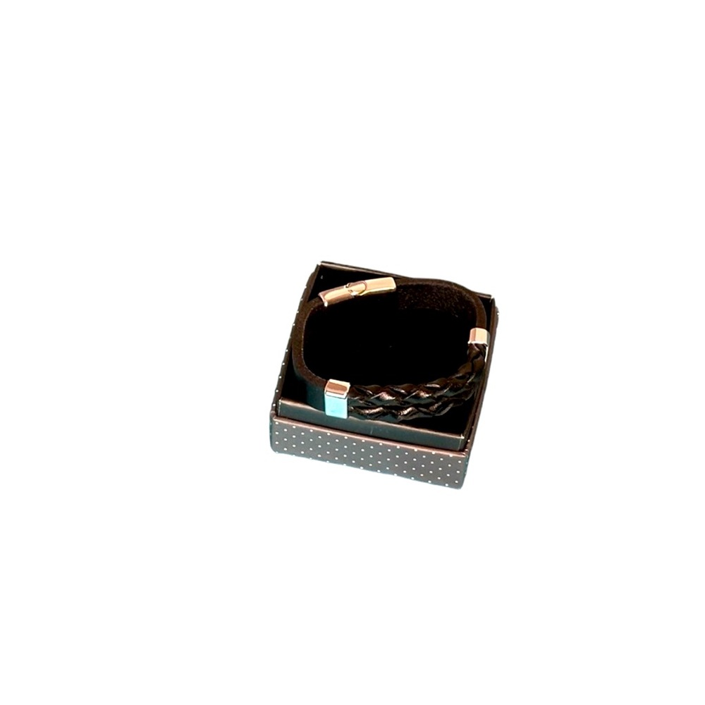 Women’s leather bracelet